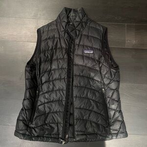 Patagonia Women's Black Quilted Vest